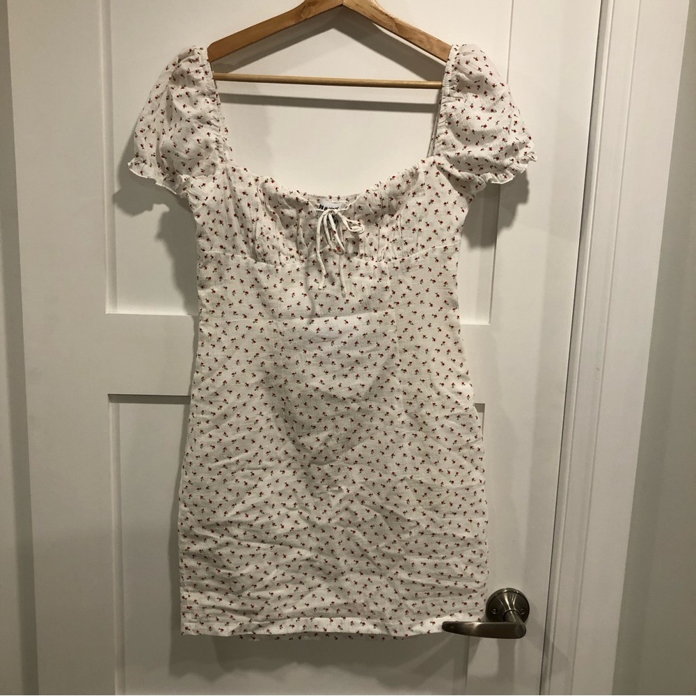 Princess Polly Natalia Mini Dress. Size 8. White with red flower print.